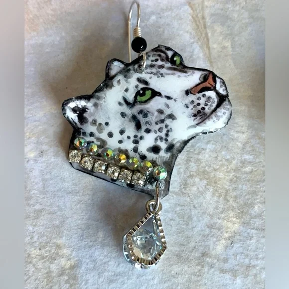 Handpainted snow leopard face earrings with rhinestones sterling wires big cats - Picture 3 of 7